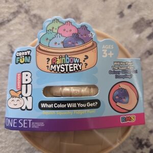 Rainbow Mystery Squishy Bun - Beige